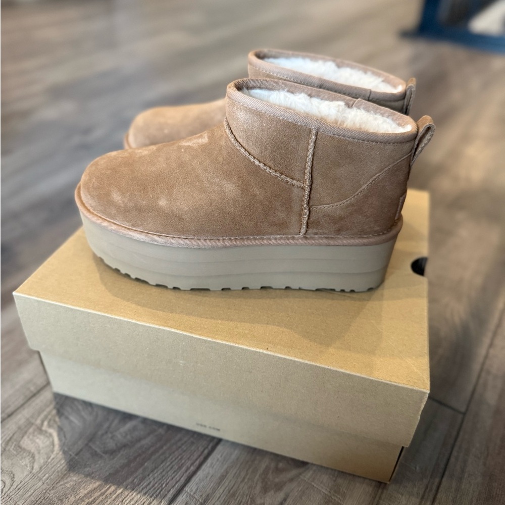 UGG Classic Mini Platforms NWT - image 3